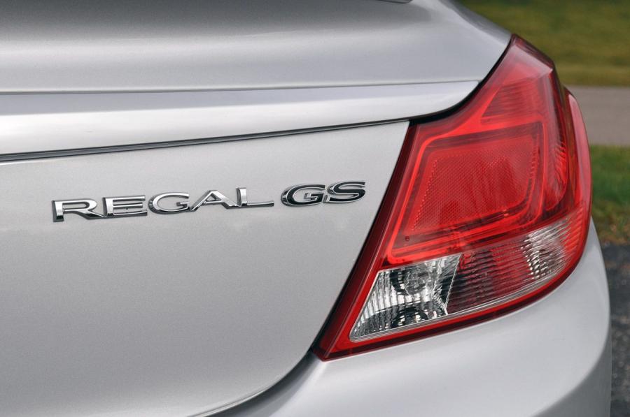  Buick Regal GS 2012 года  (фото 81 из 90)